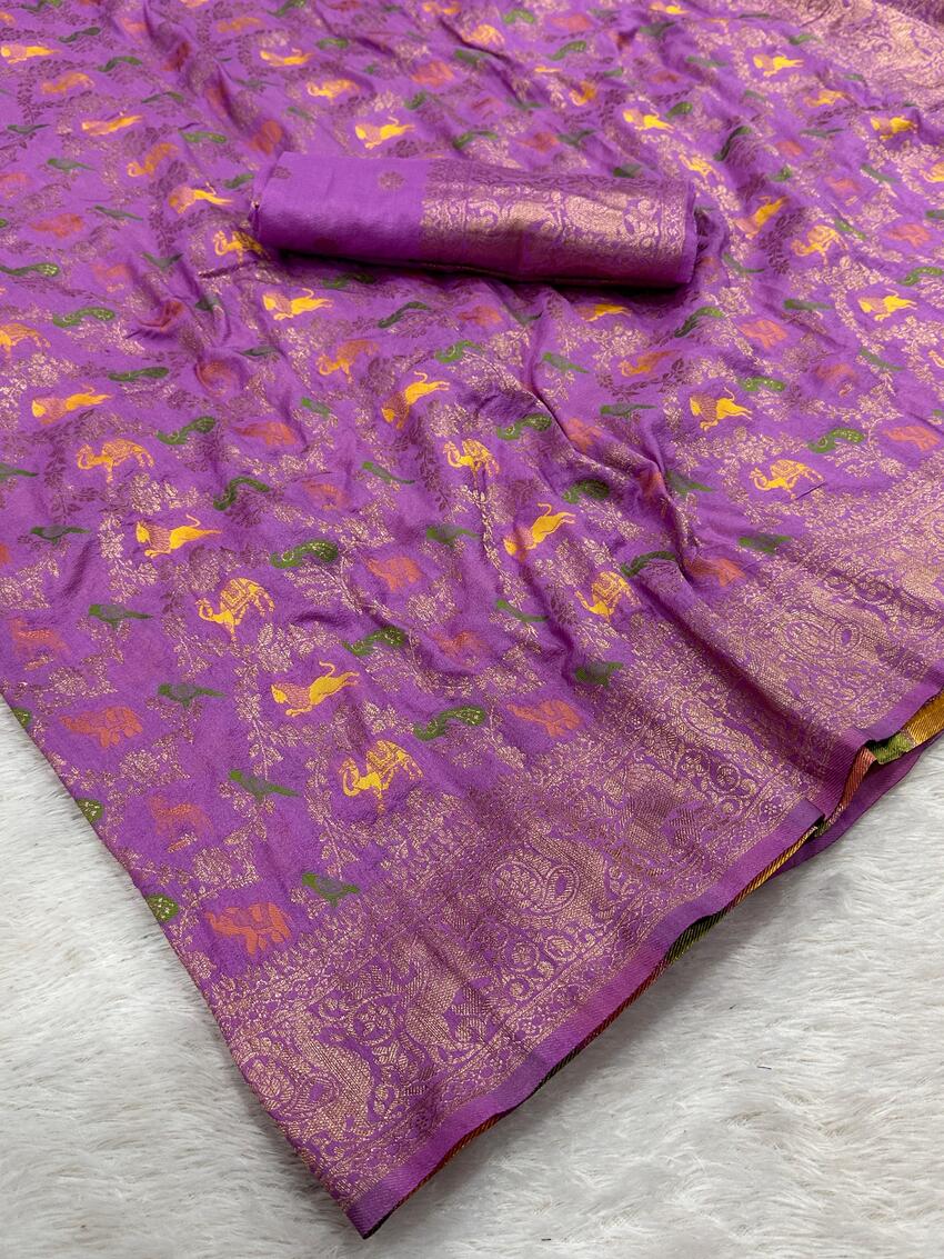 Proficient Lavender Soft Banarasi Silk Saree With Magnetic Blouse Piece