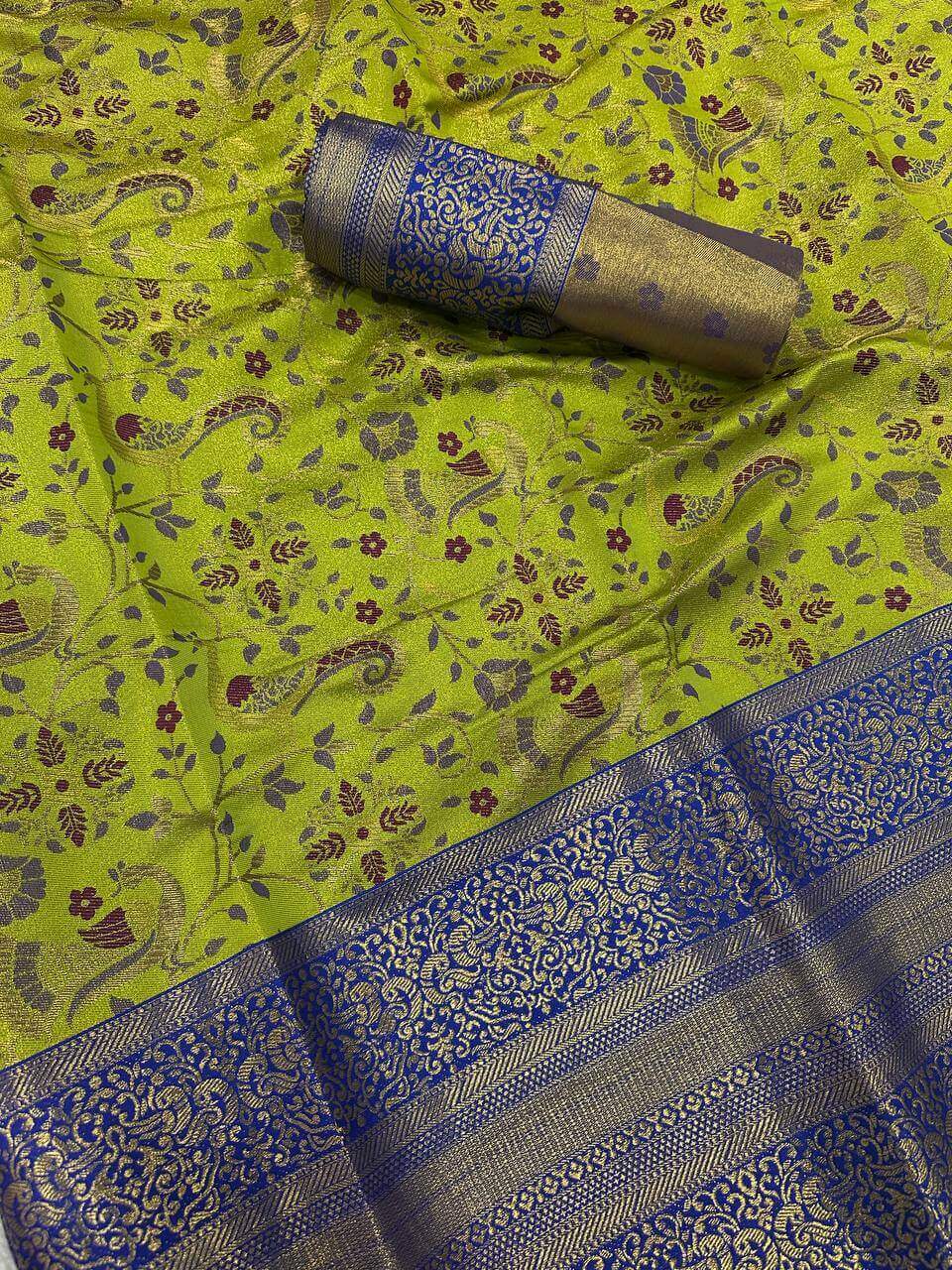 Staring Green Kanjivaram Silk Saree With Designer Blouse Piece