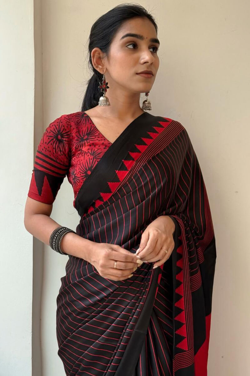 Gratifying Black Digital Printed Crape Silk Saree With Dulcet Blouse Piece