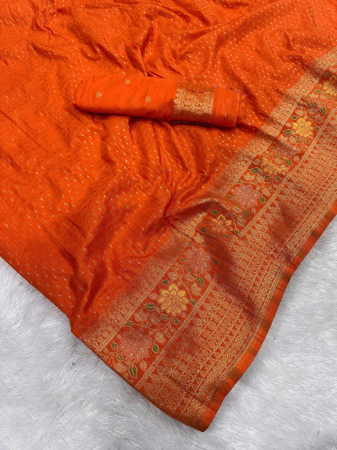 Sempiternal Orange Soft Banarasi Silk Saree With Jubilant Blouse Piece