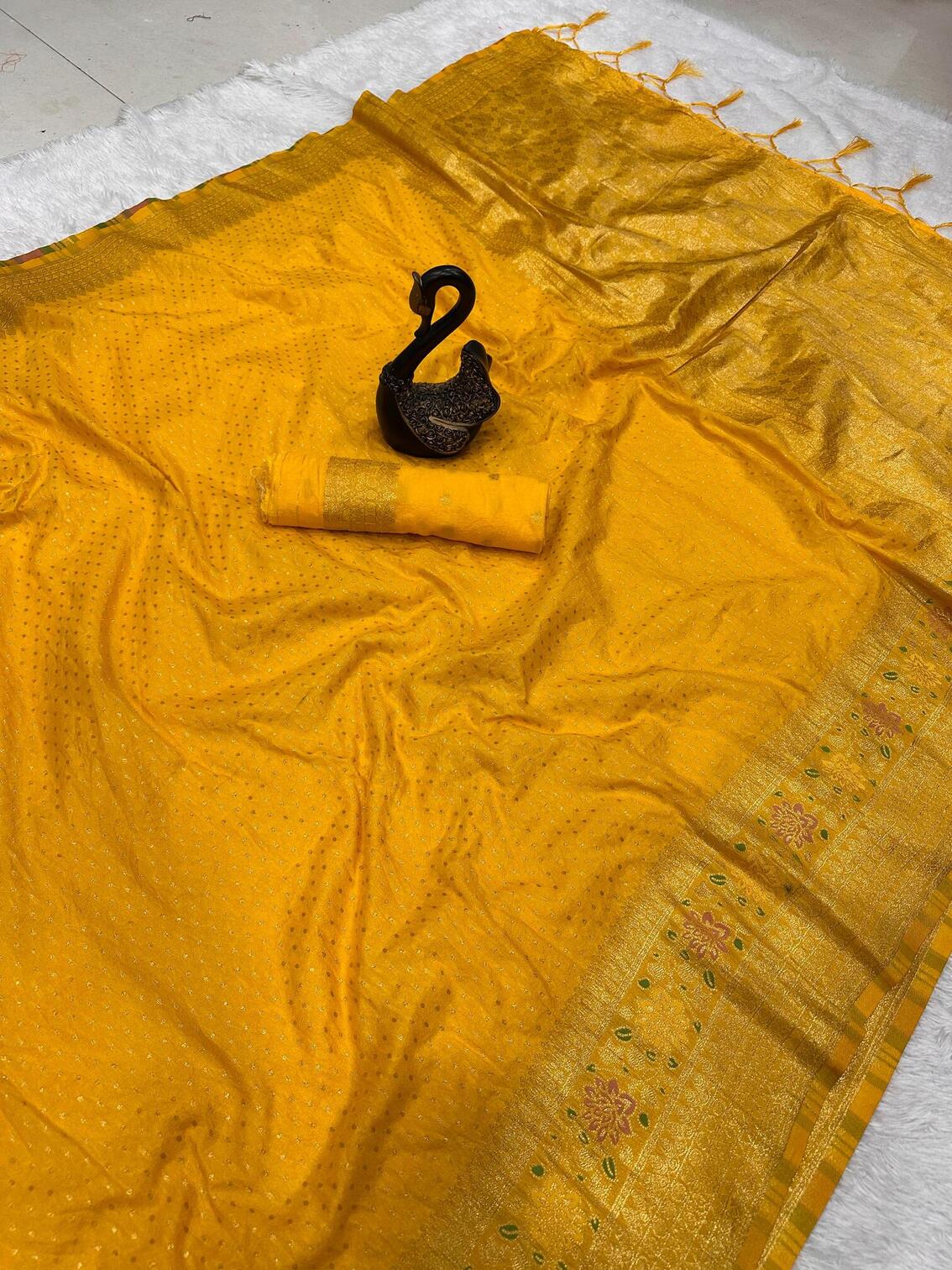 Lissome Yellow Soft Banarasi Silk Saree With Charismatic Blouse Piece