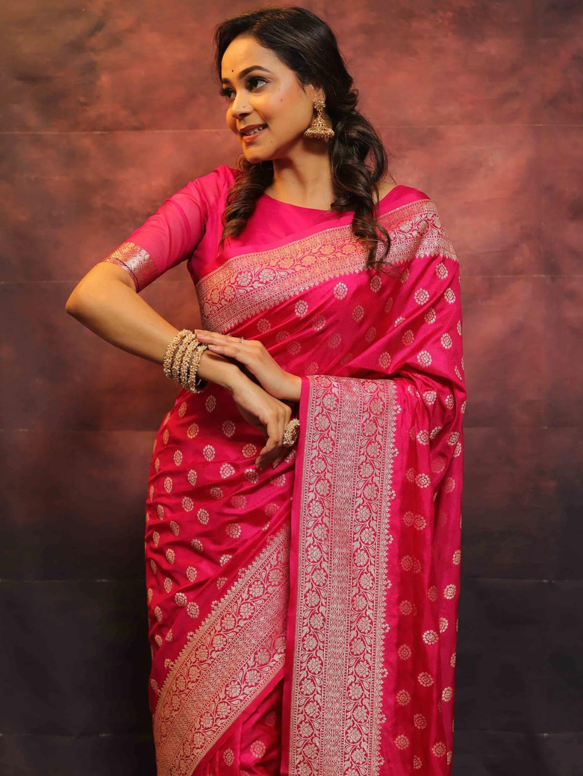 Dissemble Dark Pink Soft Silk Saree With Impressive Blouse Piece