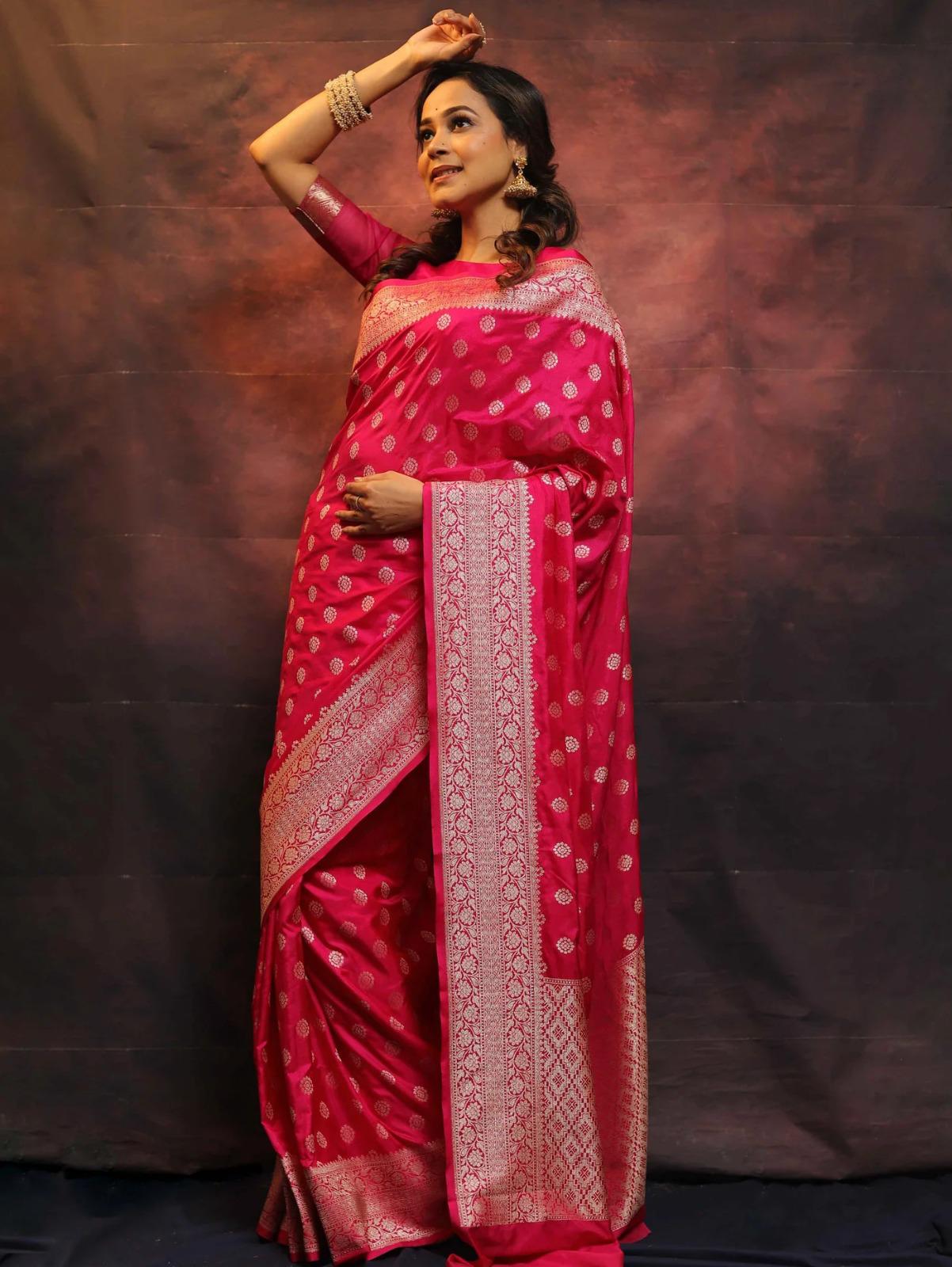 Dissemble Dark Pink Soft Silk Saree With Impressive Blouse Piece
