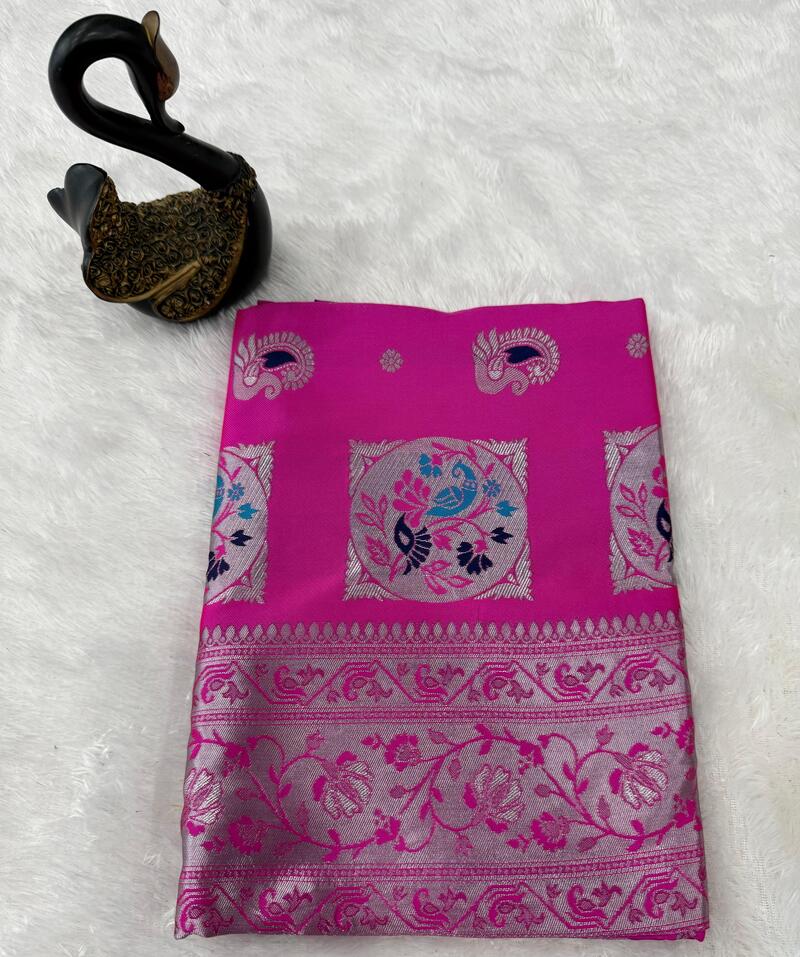 Desultory Dark Pink Paithani Silk Saree With Gorgeous Blouse Piece