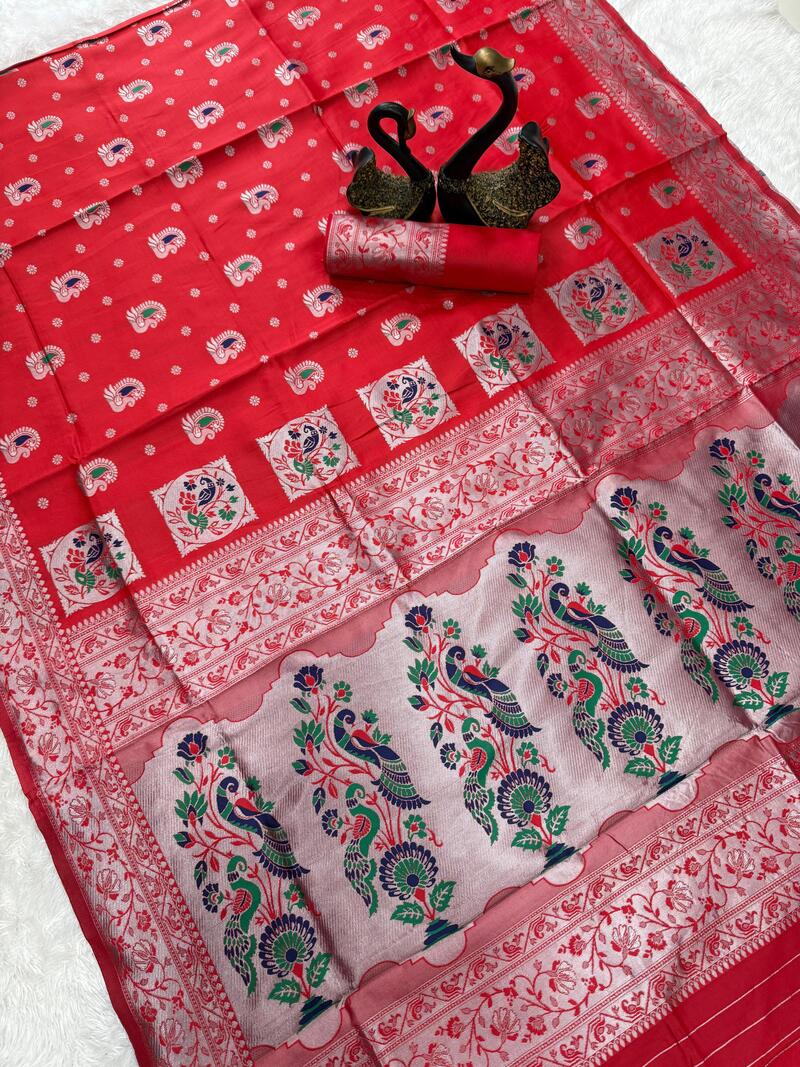 Girlish Red Paithani Silk Saree With Palimpsest Blouse Piece