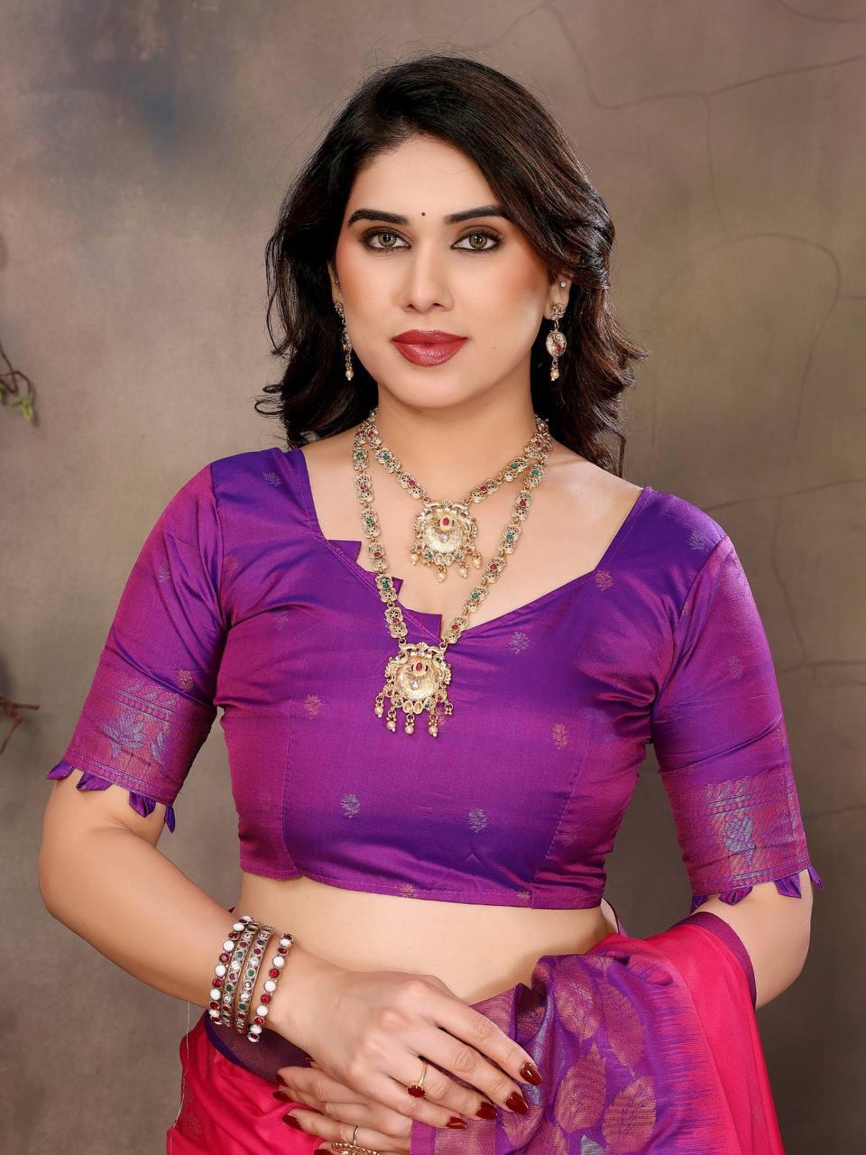 Flaunt Magenta Soft Banarasi Silk Saree With Prettiest Blouse Piece