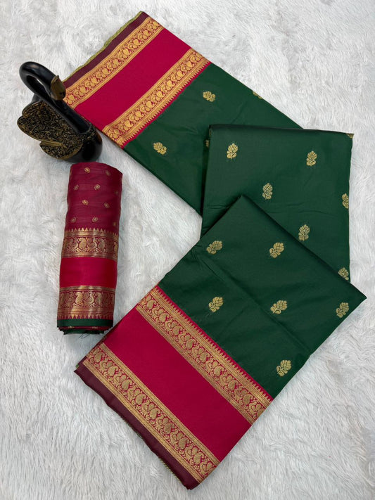 Vivacious Dark Green Soft Banarasi Kathpadar Silk Saree With Fugacious Blouse Piece