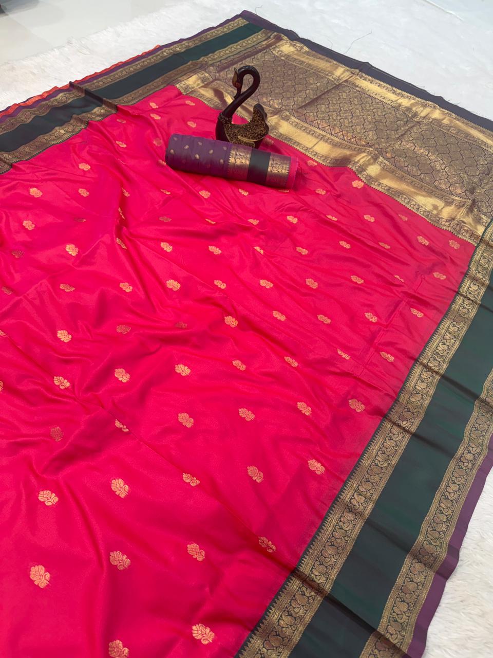 Sumptuous Dark Pink Soft Banarasi Kathpadar Silk Saree With Devastating Blouse Piece