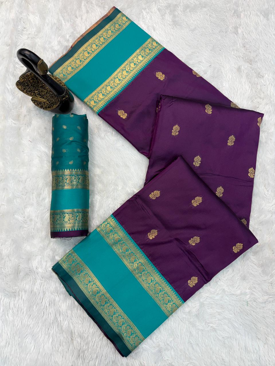 Jubilant Purple Soft Banarasi Kathpadar Silk Saree With Sophisticated Blouse Piece