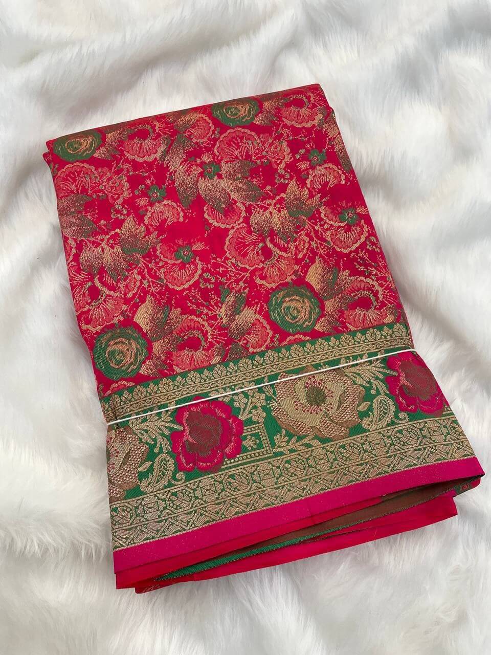 Sonorous Dark Pink Soft Banarasi Silk Saree With Deserving Blouse Piece