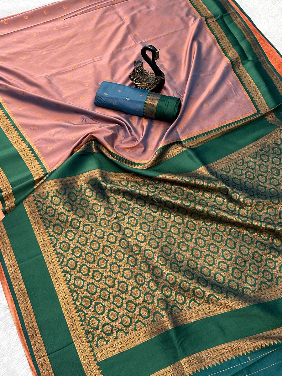 Super extravagant Peach Soft Banarasi Silk Saree With Glittering Blouse Piece