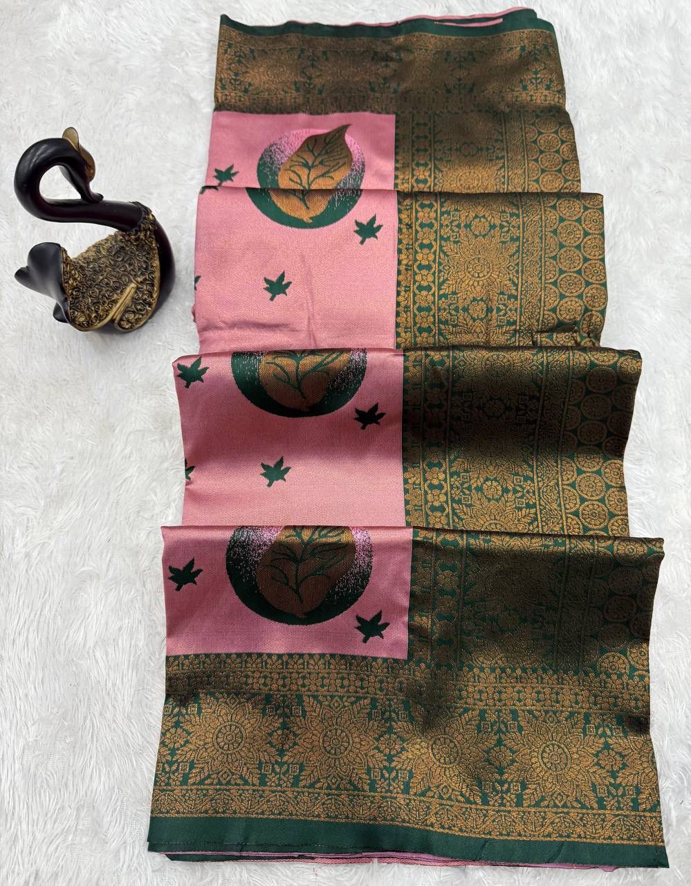 Gossamer Baby Pink Soft Silk Saree With Artistic Blouse Piece