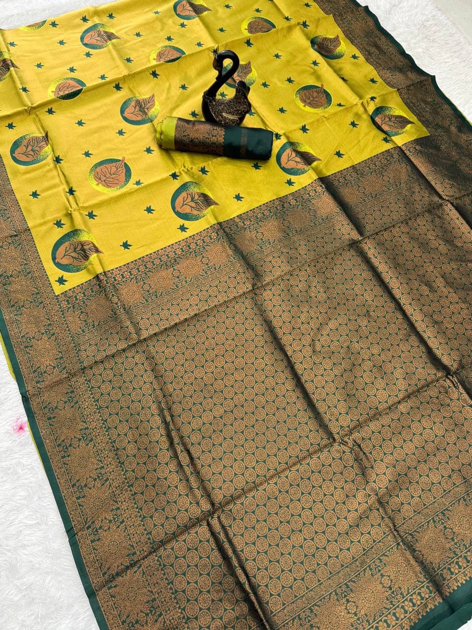 Scintilla Yellow Soft Silk Saree With Flamboyant Blouse Piece