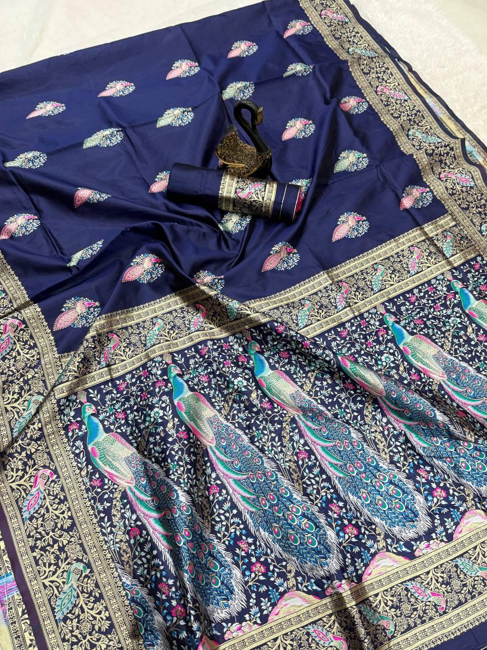 Fantabulous Navy Blue Soft Banarasi Silk Saree With Scrumptious Blouse Piece
