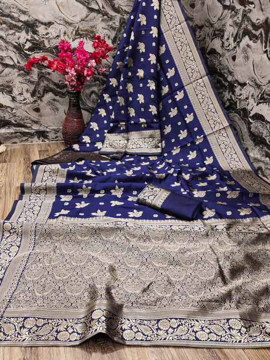 Smashing Navy Blue Soft Silk Saree With Surreptitious Blouse Piece