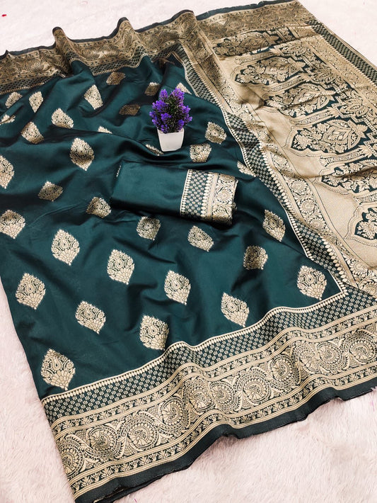 Posh Dark Green Soft Silk Saree With Stylish Blouse Piece