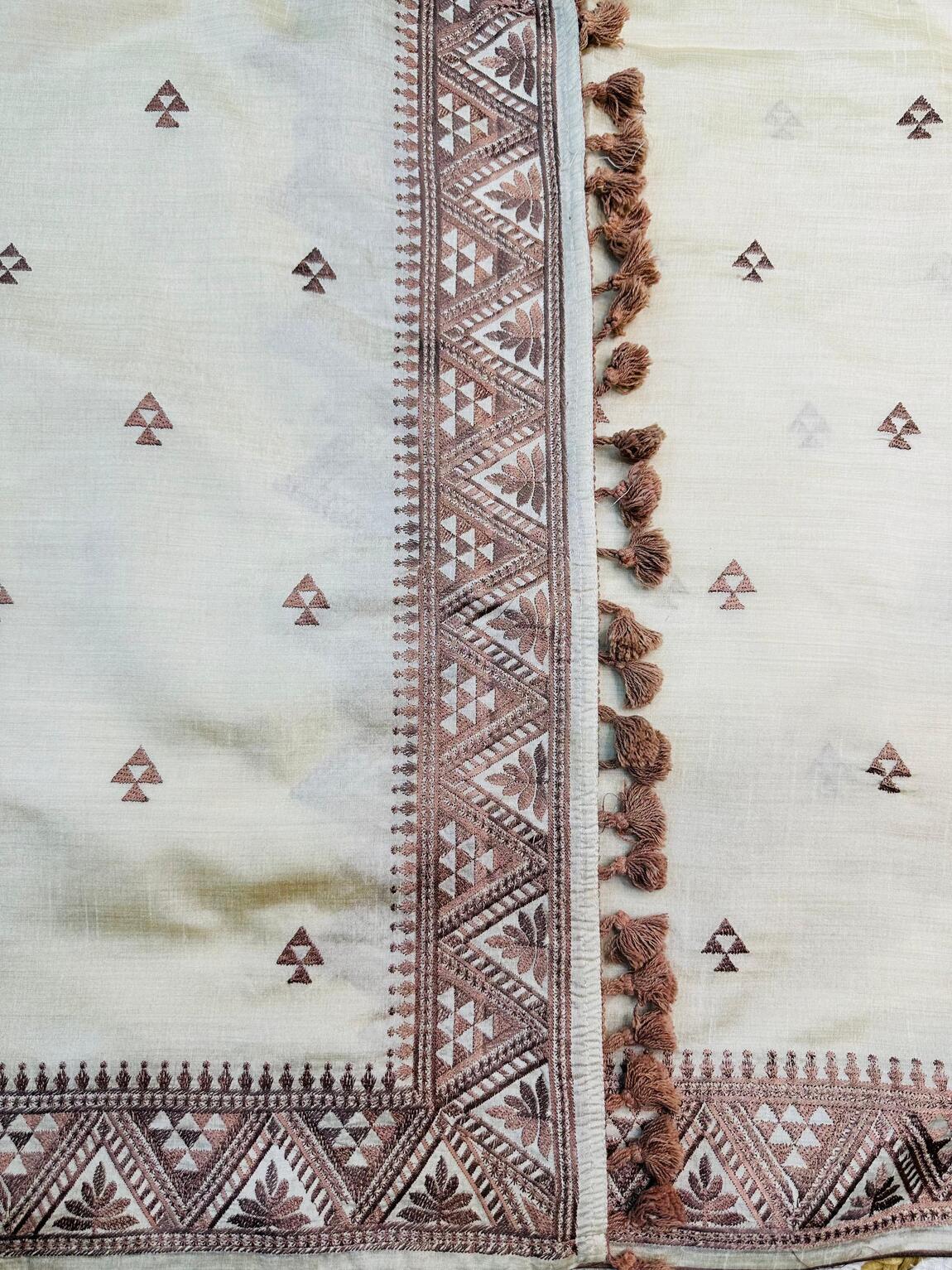 Prettiest Off White Embroidery Work Tussar Silk Saree With Prominent Blouse Piece