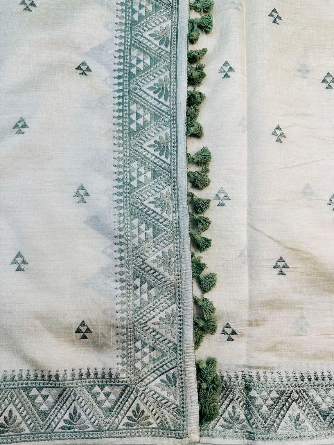 Beguiling Off White Embroidery Work Tussar Silk Saree With Aplomb Blouse Piece