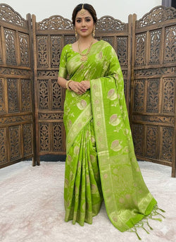 Exemplary Parrot Banarasi Dola Silk Saree With Preferable Blouse Piece