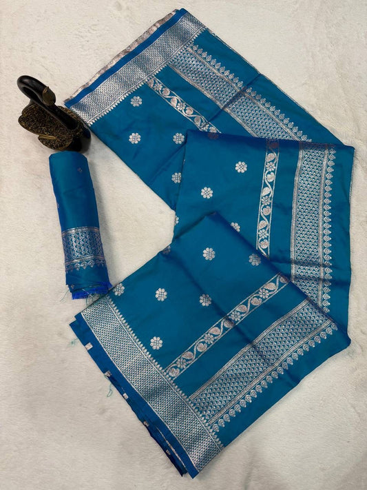 Excellent Rama Pure Zari Weaving Banarasi Silk Saree With Invaluable Blouse Piece