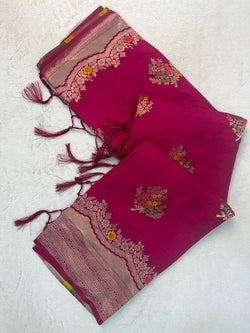 Murmurous Dark Pink Banarasi Georgette Silk Saree With Elegant Blouse Piece