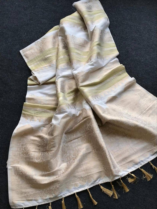 Dulcet Beige Banarasi Dola Silk Saree With Captivating Blouse Piece