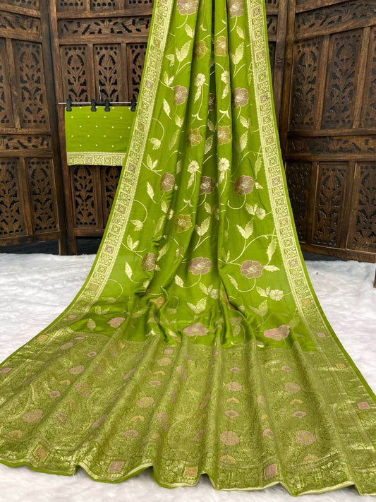 Magnificat Green Banarasi Dola Silk Saree With Preferable Blouse Piece