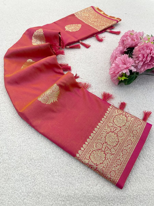 Amiable Dark Pink Pure Zari Weaving Banarasi Silk Saree With Diaphanous Blouse Piece