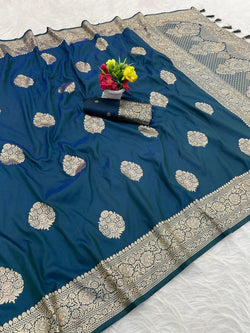 Super classy Rama Pure Zari Weaving Banarasi Silk Saree With Enthralling Blouse Piece