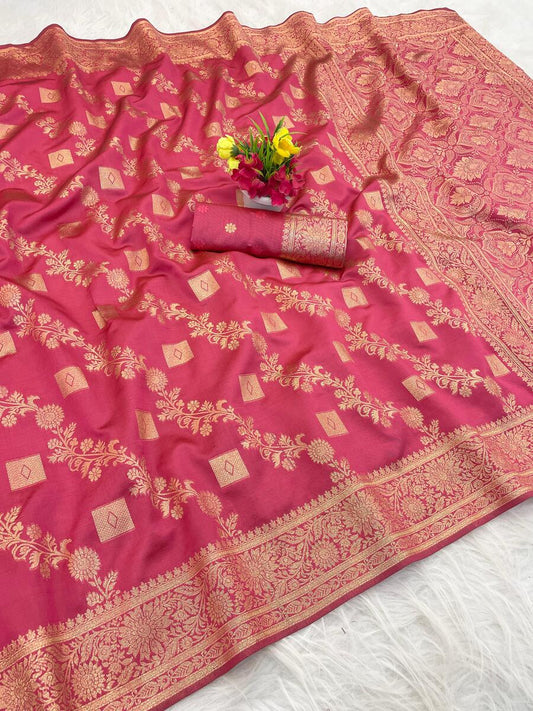 Enchanting Dark Pink Soft Silk Saree With Jazzy Blouse Piece