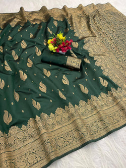 Majestic Dark Green Soft Silk Saree With Incomparable Blouse Piece