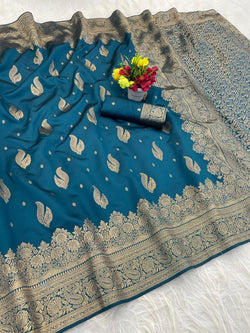 Exuberant Rama Soft Silk Saree With Engrossing Blouse Piece