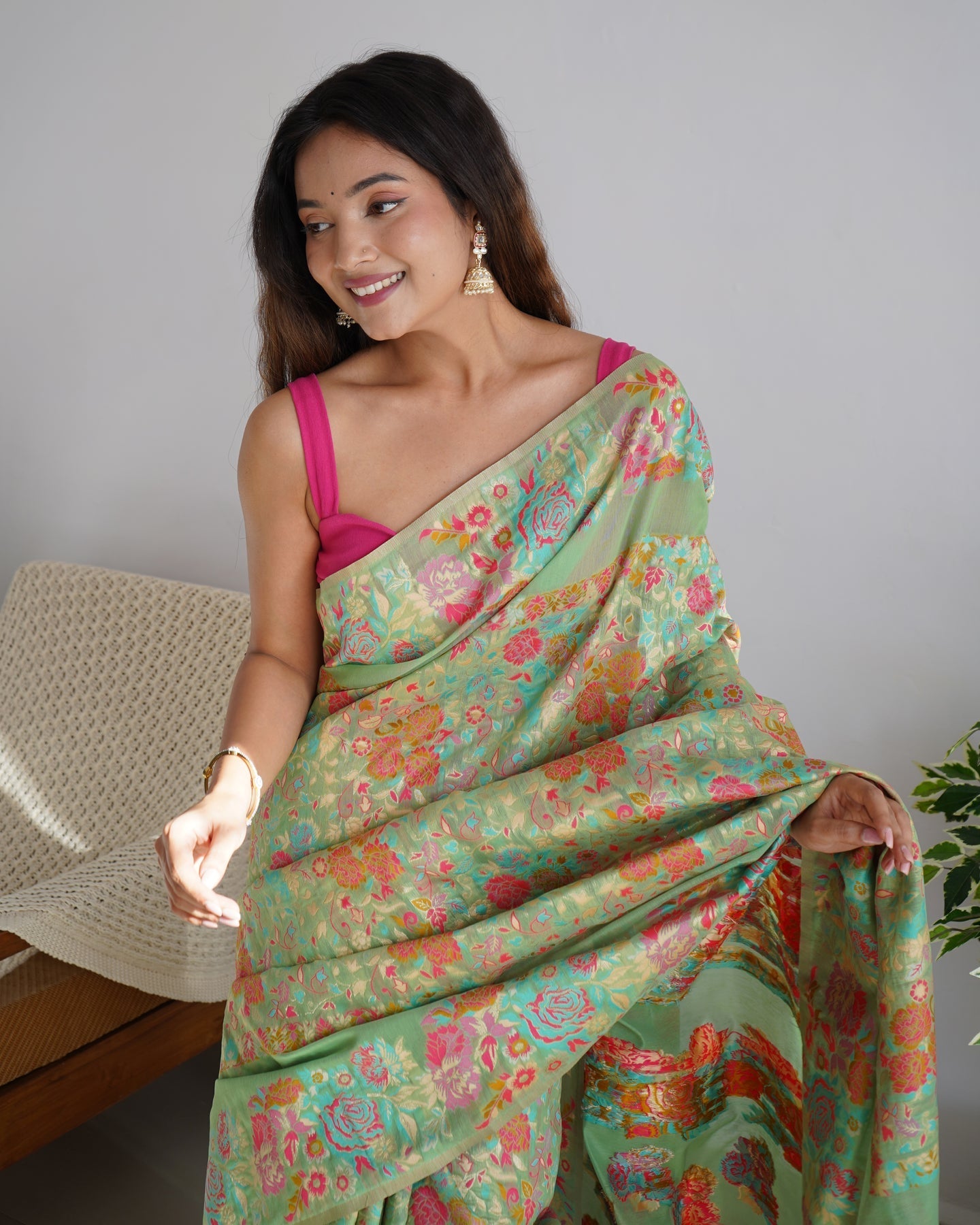 Resplendent Pista Pashmina saree With Breathtaking Blouse Piece