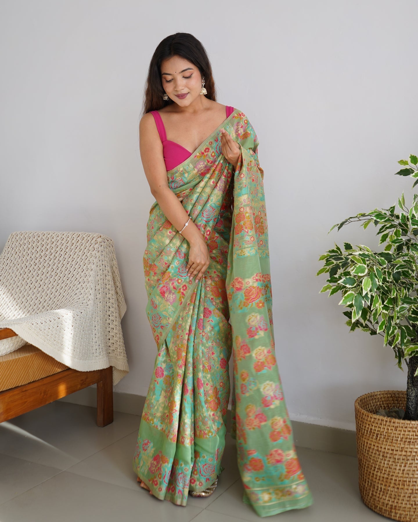 Resplendent Pista Pashmina saree With Breathtaking Blouse Piece