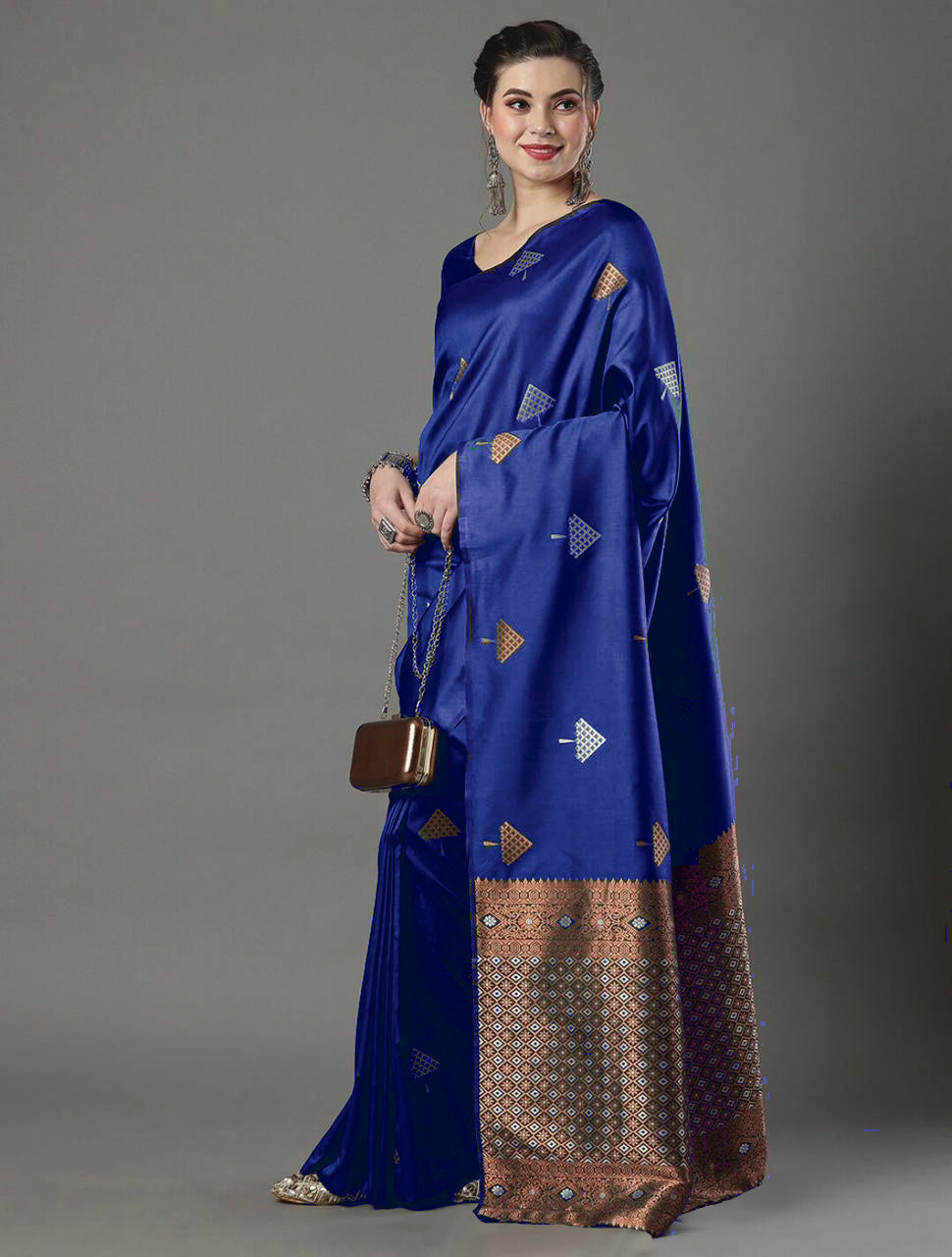 Opulent Blue Soft Silk Saree With Delightful Blouse Piece