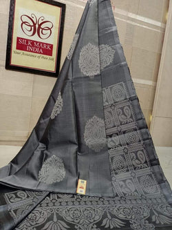 Delightful Grey Soft Silk Saree With Prominent Blouse Piece