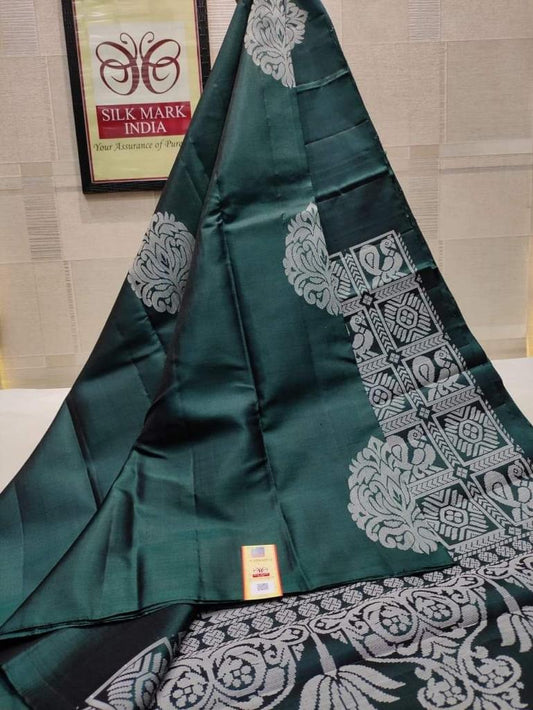 Refreshing Rama Soft Silk Saree With Lovely Blouse Piece