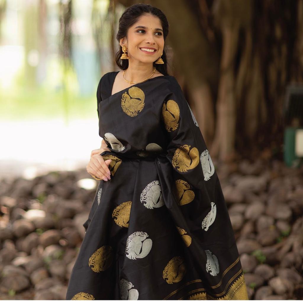 Captivating Black Soft Silk Saree With Majesty Blouse Piece