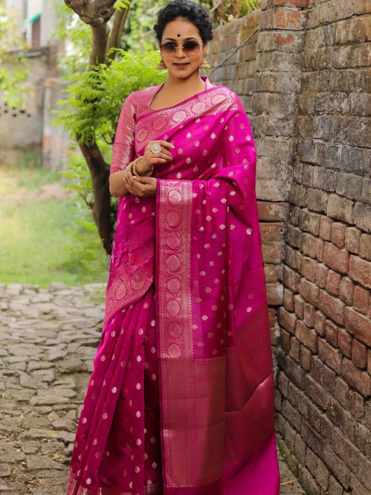 Epiphany Dark Pink Soft Silk Saree With Eloquence Blouse Piece