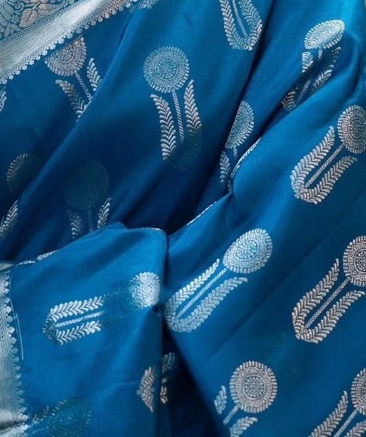 Propinquity Blue Soft Silk Saree With Denouement Blouse Piece