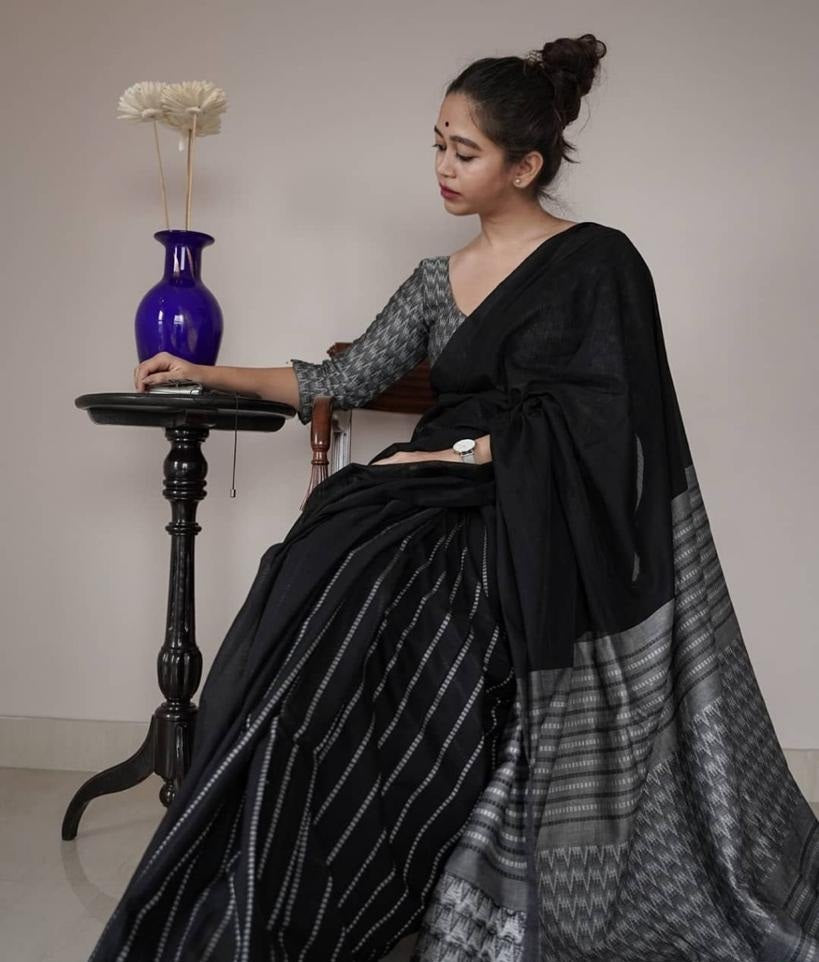 Extraordinary Black Soft Silk Saree With Sizzling Blouse Piece