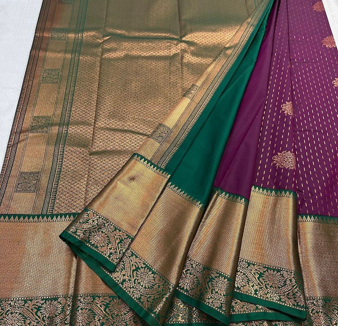 Glorious Purple Soft Silk Saree With Twirling Blouse Piece