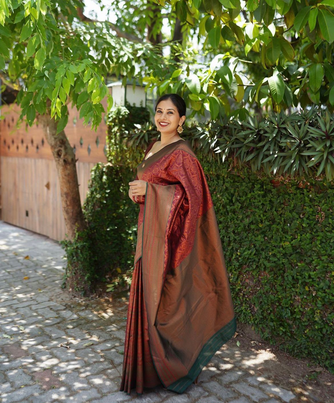 Improbable Maroon Soft Silk Saree With Enchanting Blouse Piece