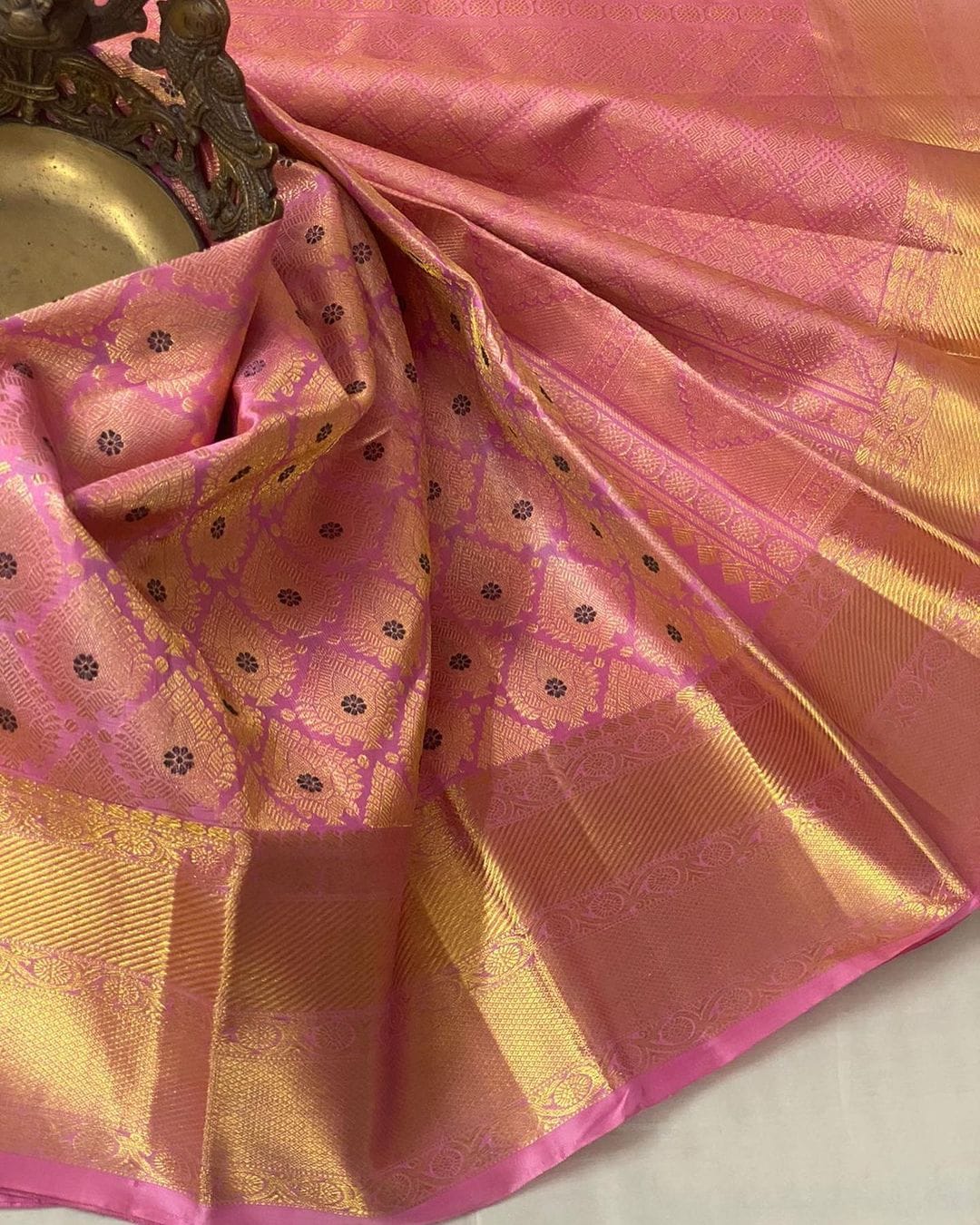 Incredible Pink Soft Silk Saree With Felicitous Blouse Piece