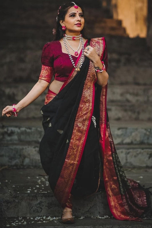 Trendy Black Soft Silk Saree With Stunning Blouse Piece