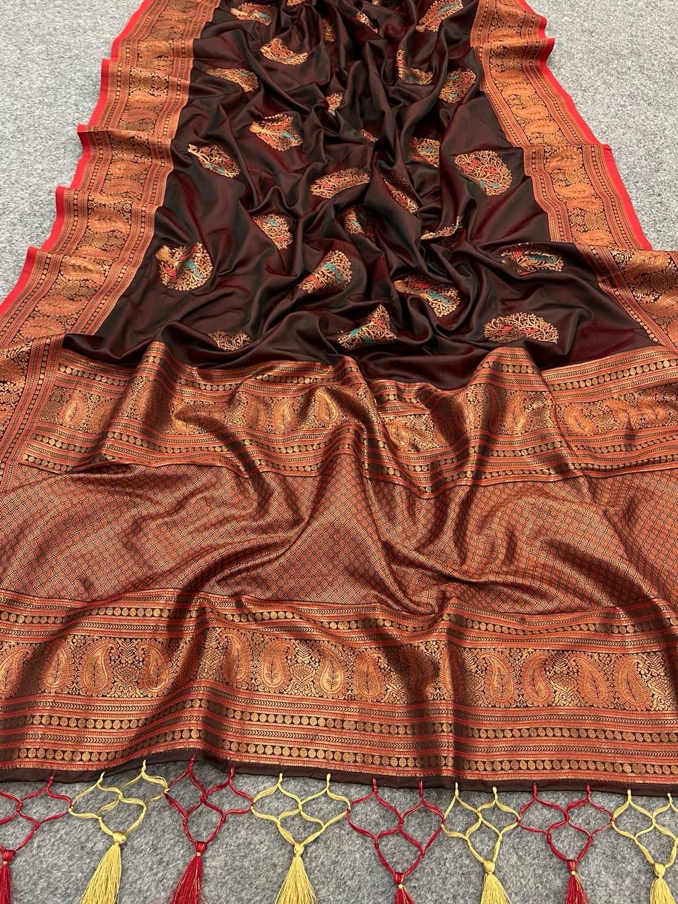 Exceptional Brown Soft Banarasi Silk Saree With Enthralling Blouse Piece