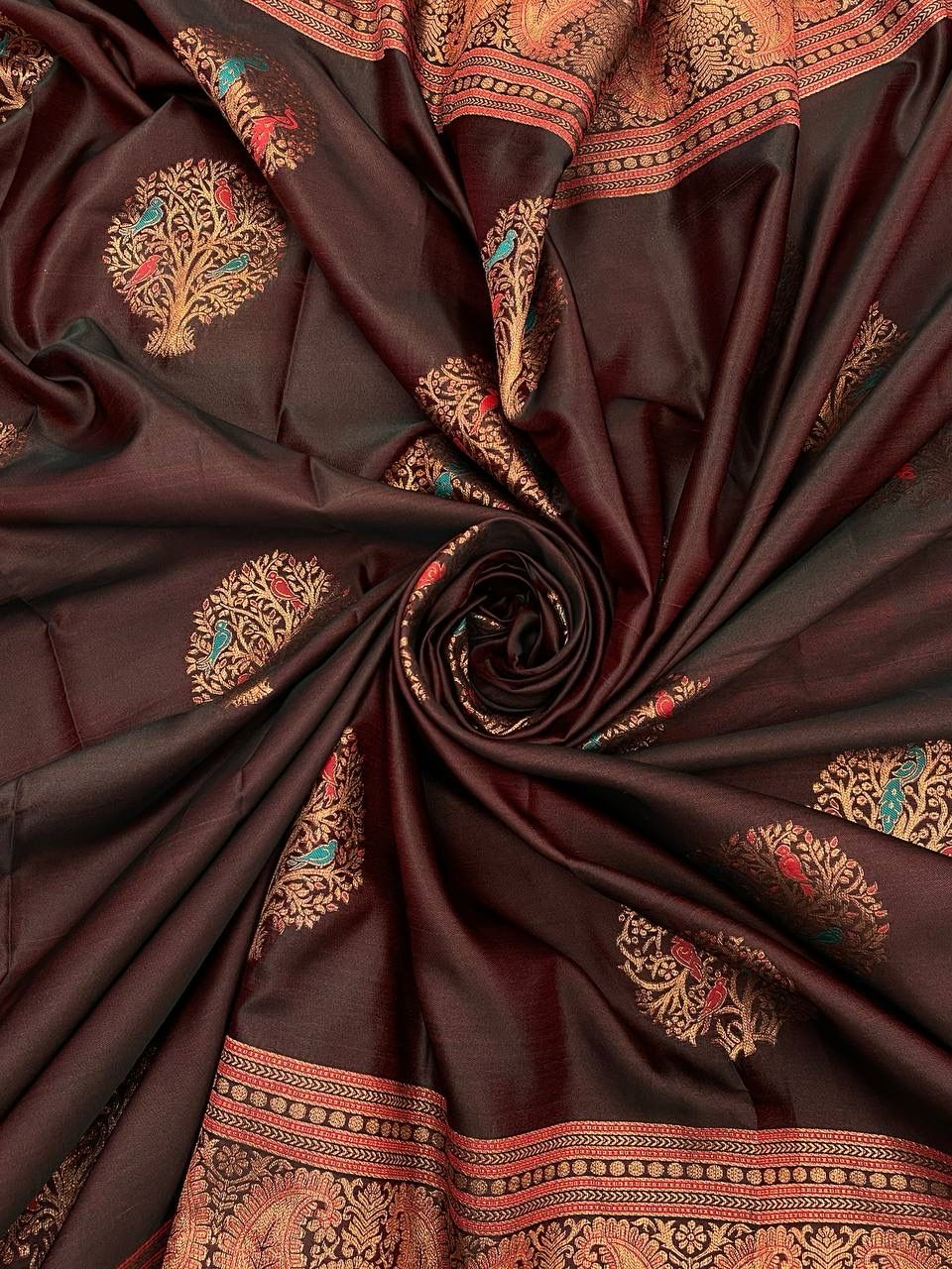 Exceptional Brown Soft Banarasi Silk Saree With Enthralling Blouse Piece