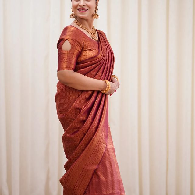 Precious Maroon Soft Banarasi Silk Saree With Wonderful Blouse Piece