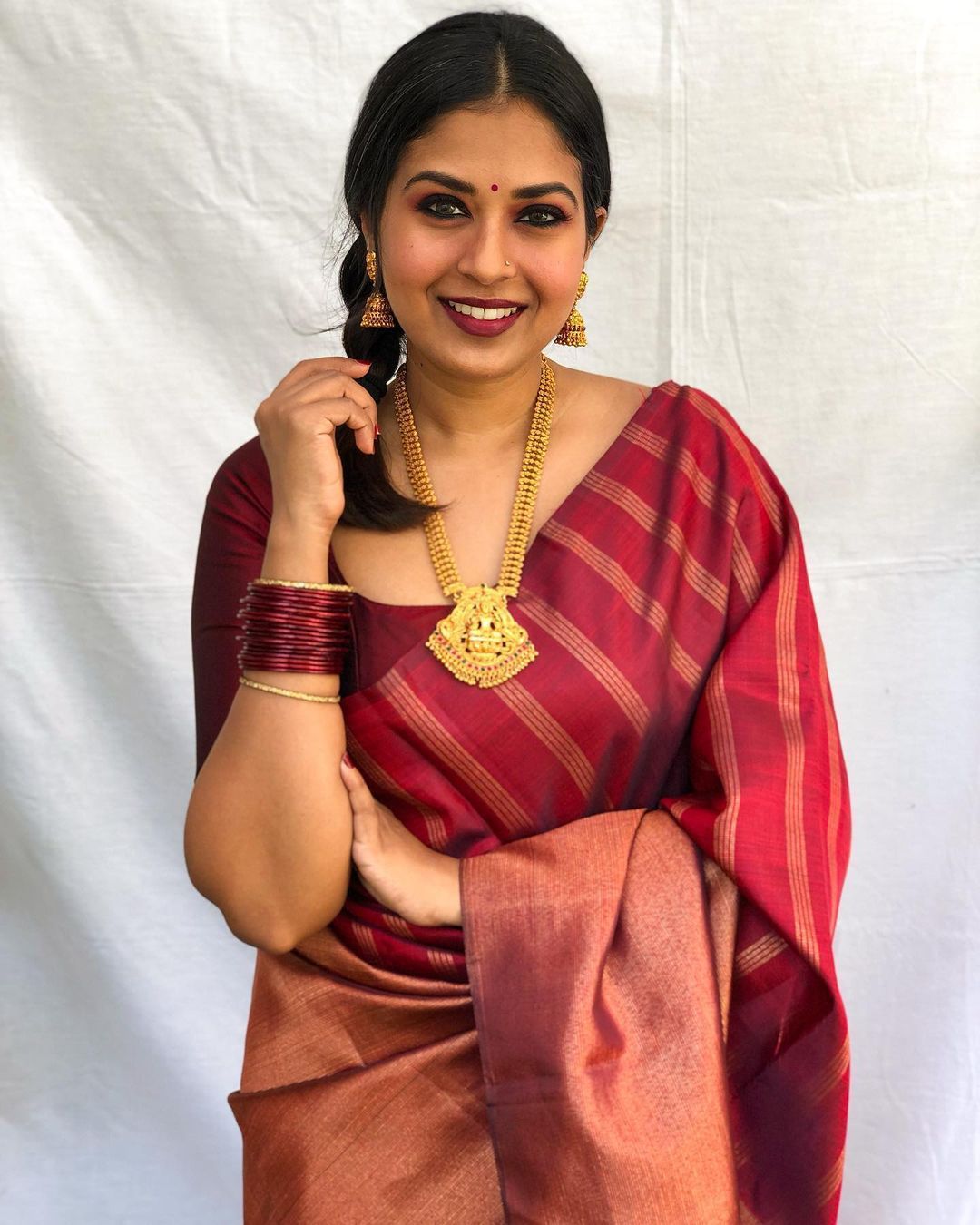 Groovy Maroon Soft Banarasi Silk Saree With Prominent Blouse Piece