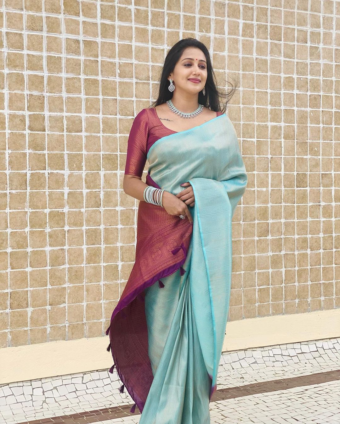 Pleasant Firozi Soft Silk Saree With Excellent Blouse Piece